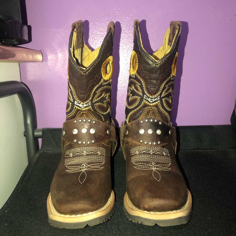 Little girl cowgirl boots